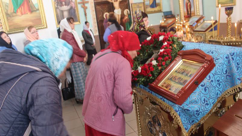 Одесская область: православные в Захаровке совместной молитвой отпраздновали важную годовщину