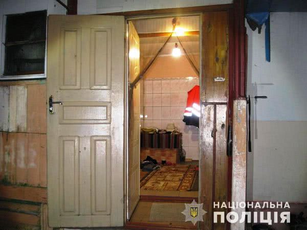 В Одесской области мужчина ударил знакомого ножом