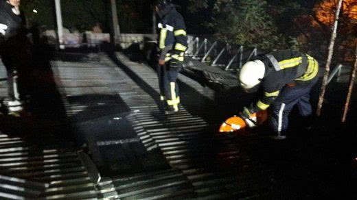 Ночью горел магазин в Киевском районе (фото)