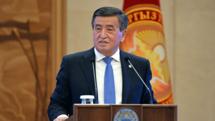 Президент Киргизии Жээнбеков отправил правительство в отставку