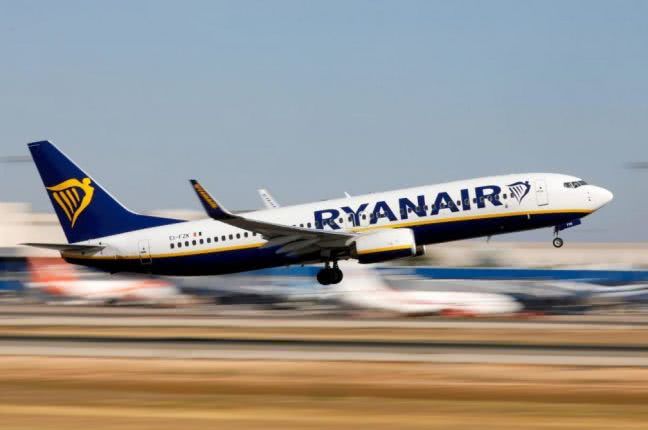 Лоукостер Ryanair отменил авиарейсы из Украины. Под сокращение попали и рейсы из Одессы