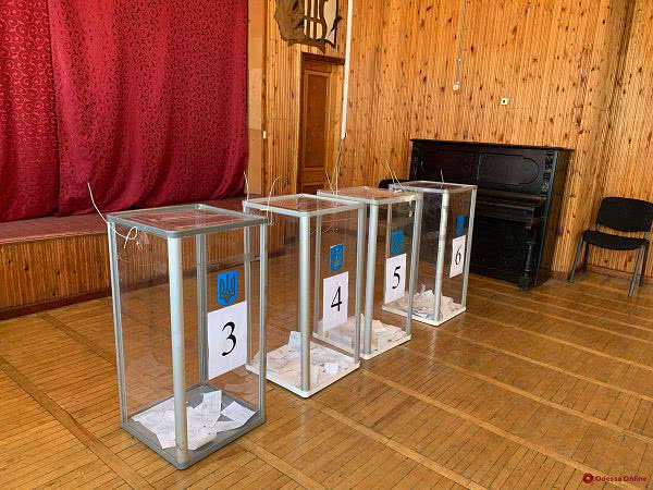 Одесская ТИК обработала более половины протоколов по выборам в райсовет и облсовет