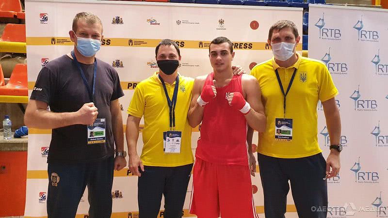 Боксер из Одесской области пробился в полуфинал чемпионата Европы и гарантировал себе медаль