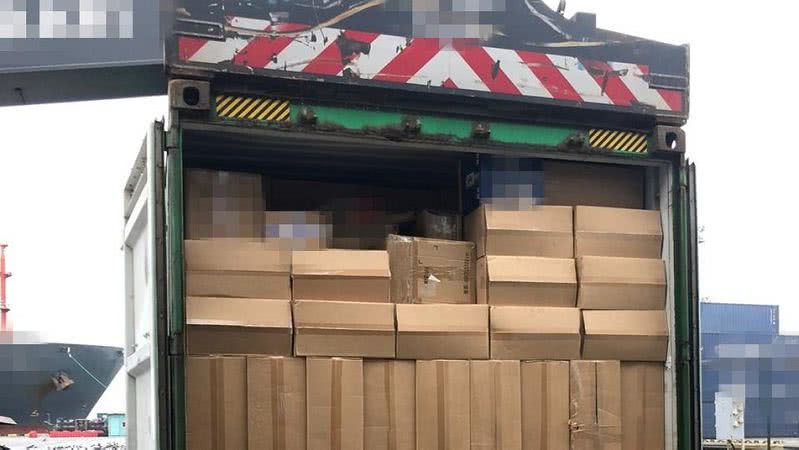В Одеському порту знайшли 16 тонн контрабандних цигарок — СБУ