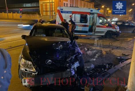 В Одессе «Скорая помощь» попала в ДТП