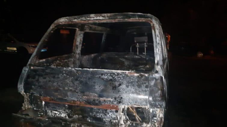 В Одессе и Маяках сгорели автомобили (фото)