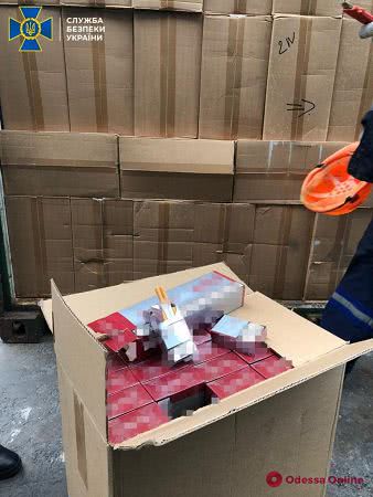 В Одесском порту СБУ обнаружила 16 тонн контрабандных сигарет