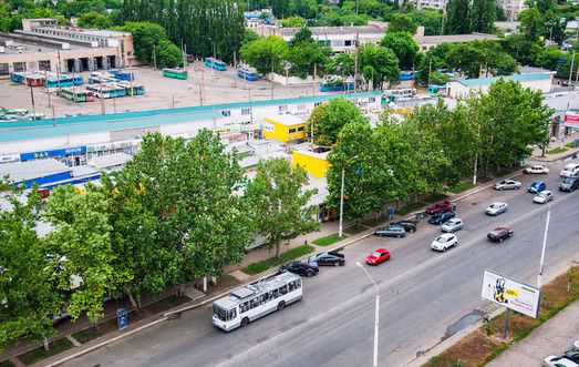Вниманию одесских водителей: меняется схема движения по перекрестку улицы Инглези и проспекта Небесной Сотни