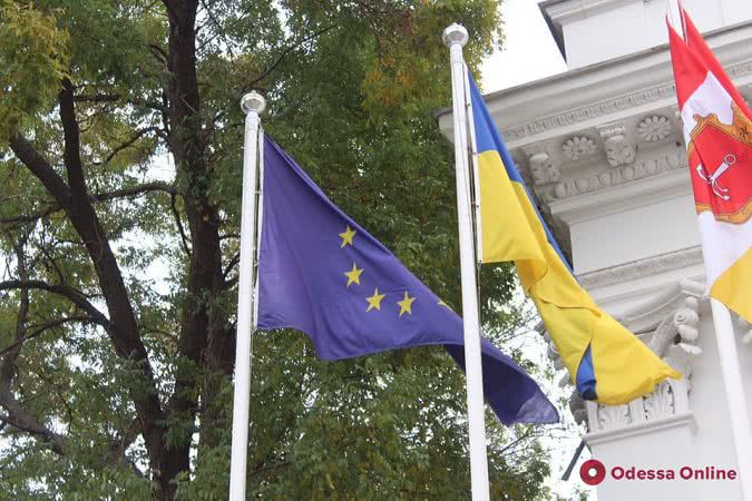 Одесская полиция открыла уголовное производство по факту надругательства над флагом Евросоюза