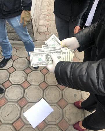 В Одесской области требовали 10 тысяч долларов за должность в Минобороны