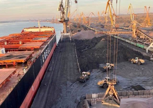 МТП Южный в ноябре перевыполнил план перевалки на 22%