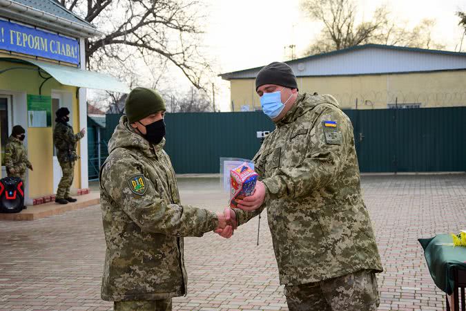 Под ёлочку: деньги на покупку собственного жилья получили почти три десятка семей пограничников Измаильского отряда