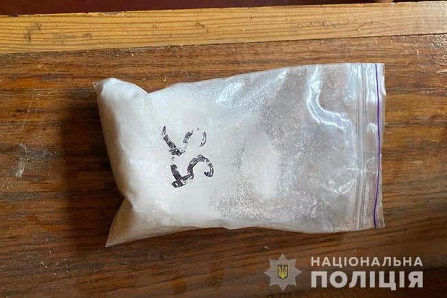 Полицейские изъяли у трех жителей Одесской области наркотиков на 1 миллион гривен 03