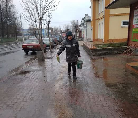 Жителі міста Одеської області вже не бояться ожеледиці