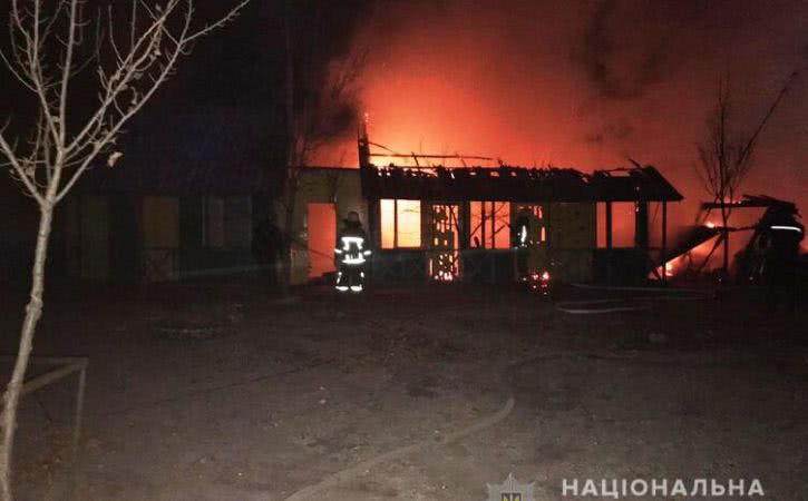 Полиция выясняет, был ли поджог на базе отдыха в Затоке