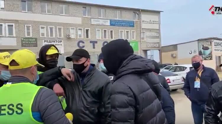 В Украине с начала года зафиксировано более 70 случаев нападения на журналистов
