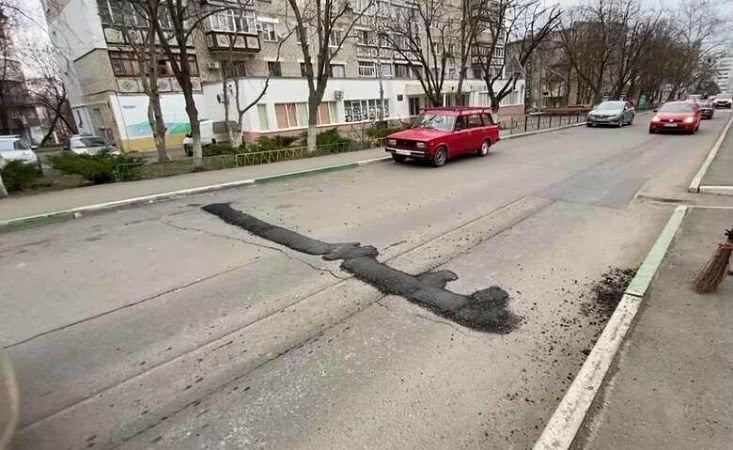 Судьба странных «лежачих полицейских» в Черноморске