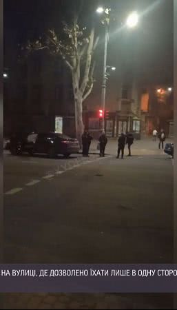 Нічна аварія: в Одесі 20-річний водій промчав проти руху і врізався в бік авто