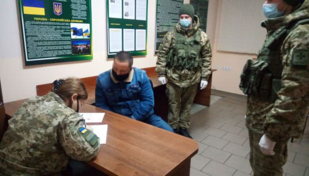 В Одесі прикордонники затримали шахрая з Ізраїлю, якого шукав Інтерпол