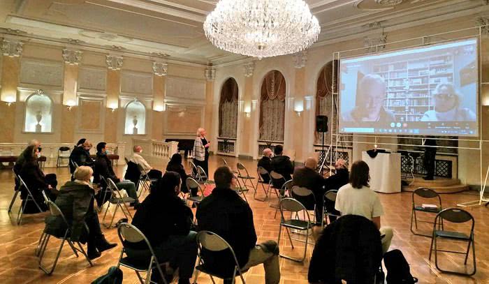 В украинском театре показывают украинское кино – полная афиша