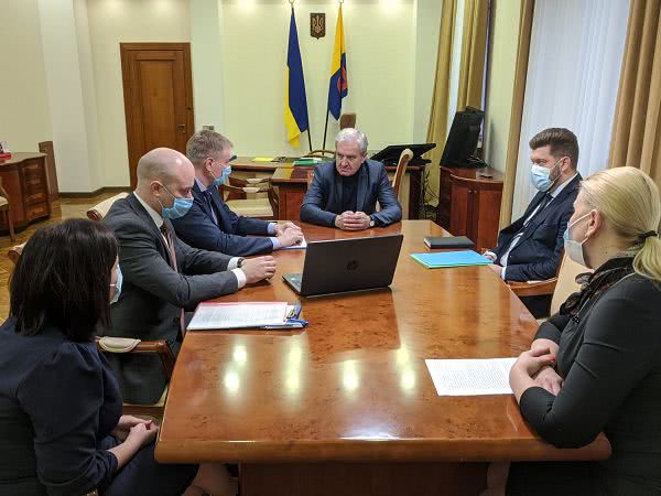В областном глазном госпитале и железнодорожной больнице в Одессе развернут дополнительные койки для лечения пациентов с COVID-19