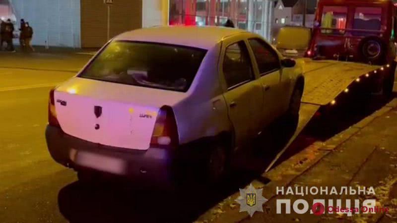 В Одесской области задержали таксиста-иностранца и его брата, которые ограбили киевлянку