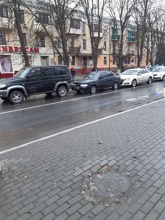 В Измаиле на проспекте Суворова три машины столкнулись «паровозиком»