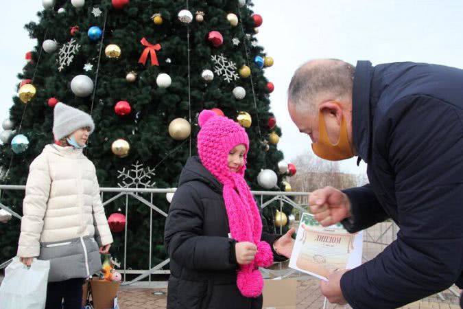 В Южном наградили участников поэтического конкурса (фото)