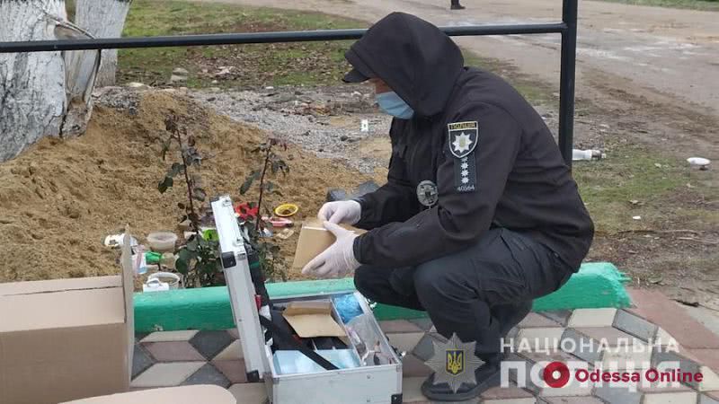 Одесские полицейские задержали подозреваемых в жестоком убийстве таксистки (фото, видео)
