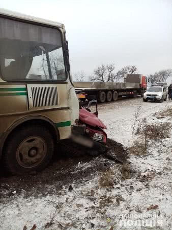 Смертельна ДТП в Одеській області — водій не впорався з керуванням на слизькій дорозі
