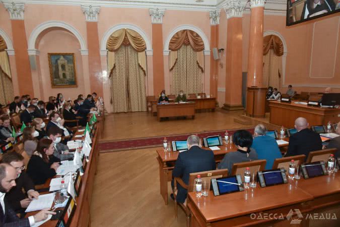Новые назначения и ссора с Трухановым: в Одесской мэрии проходит очередная сессия горсовета