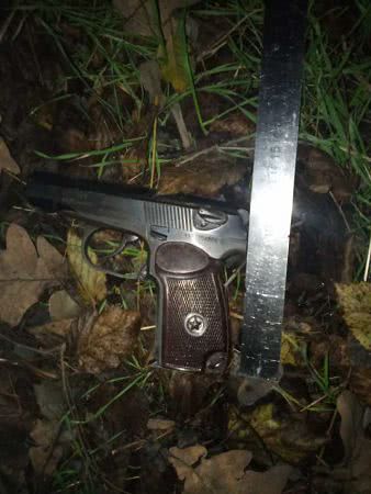 Одесская область: в пограничном лесу задержали троих граждан Молдовы с оружием