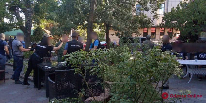 Одесский суд отпустил подозреваемого в организации заказного убийства под домашний арест