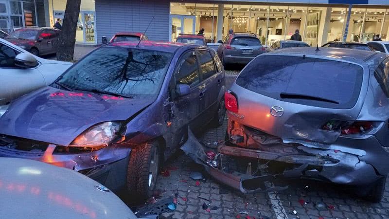 Не впоралась з керуванням та в’їхала у три автівки: в Одесі сталася ДТП
