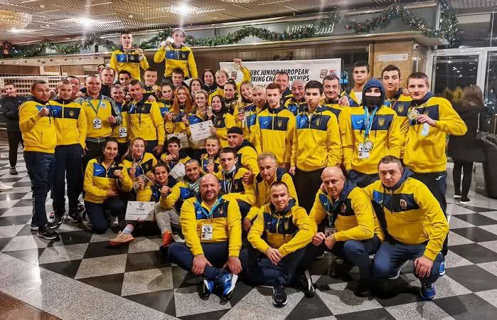 Боксеры из Одесской области привезли домой две медали чемпионата Европы (фото)