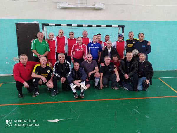 В Одеській області ветерани футболу свої 60-річчя відзначають на футбольних полях