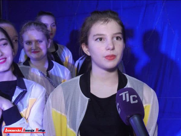 Аліна, учасниця колективу «Першоцвіти».