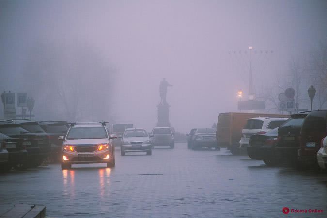 Одесская полиция предупреждает водителей о сильном тумане
