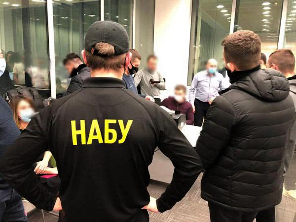 Задержанный на взятке директор Черноморского порта вернулся на должность