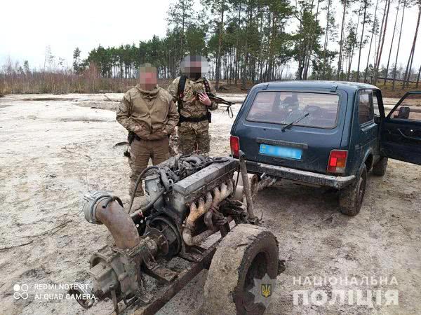 Опір поліцейським через вилучені мотопомпу та автомобіль: рейди у північних районах області тривають