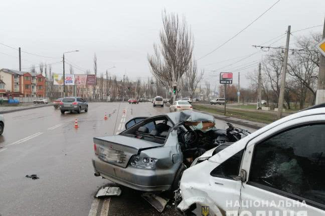 В Одессе в ДТП погибла 18-летняя девушка