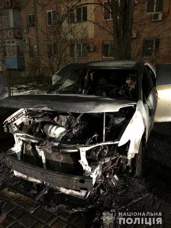 В Черноморске минувшей ночью сожгли авто местной жительницы