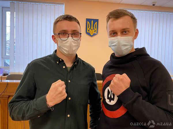Суд отменил ночной домашний арест одесскому активисту Сергею Стерненко