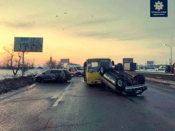 Под Одессой произошла разрушительная авария в тумане