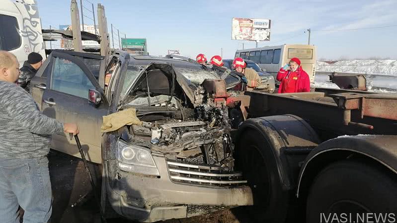 Одесские спасатели извлекли водителя из разбитого автомобиля