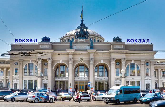 В Одессе запретят садиться в автобусы по области у ЖД вокзала
