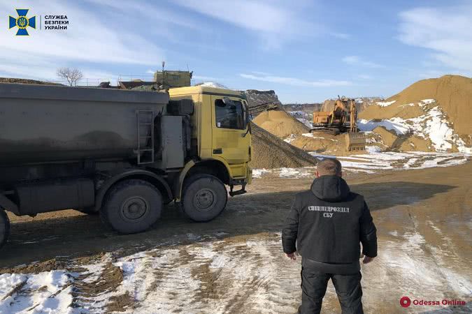 В Одесской области СБУ пресекла масштабную незаконную добычу песка