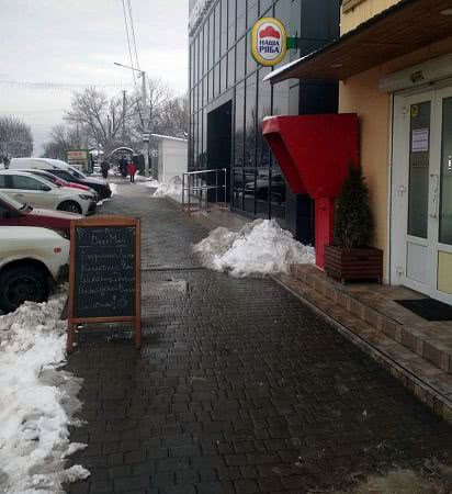В Белгороде-Днестровском и районе позаботились о расчистке территории от снега и льда
