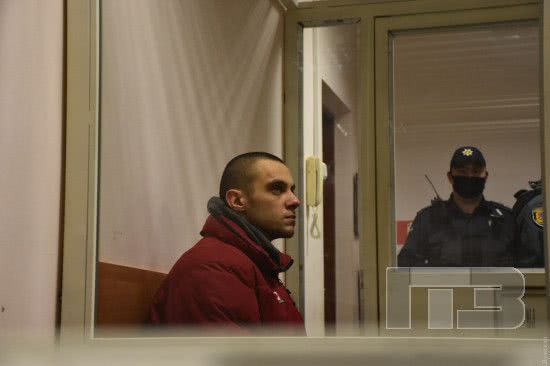 Подозреваемому в двойном убийстве одесситу избрали меру пресечения