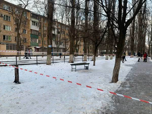 В Одессе неадекват убил нескольких человек, и ходил по улице с отрубленной головой